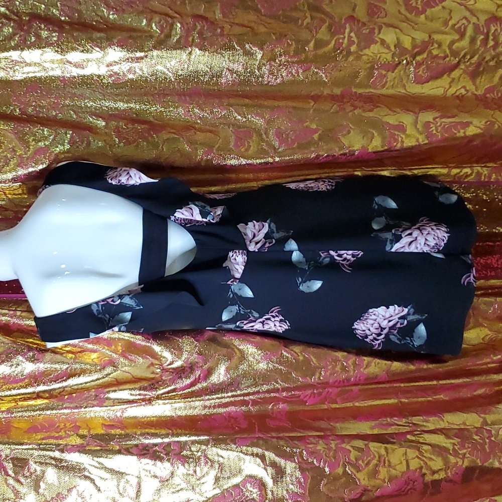 Business in front part in back dress! - Picture 7 of 12